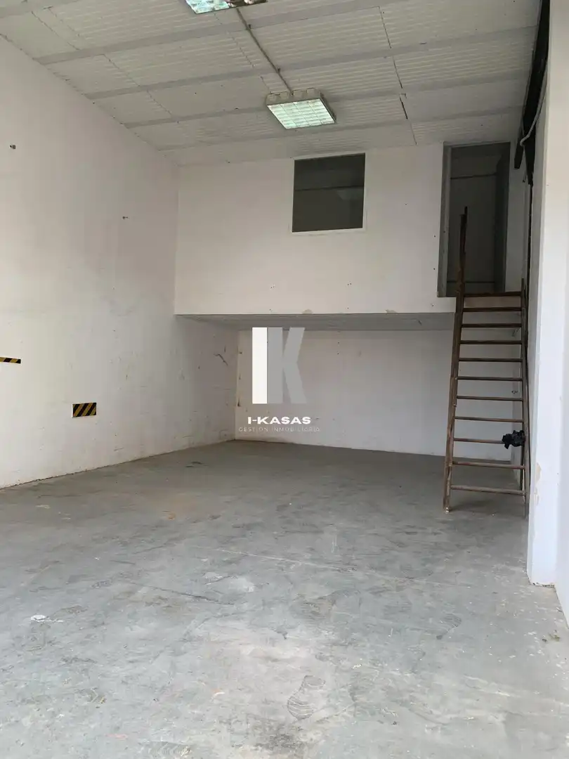 Nave industrial de alquiler en Jerez de la Frontera