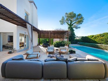 Villa avec piscine à vendre à Portals Nous