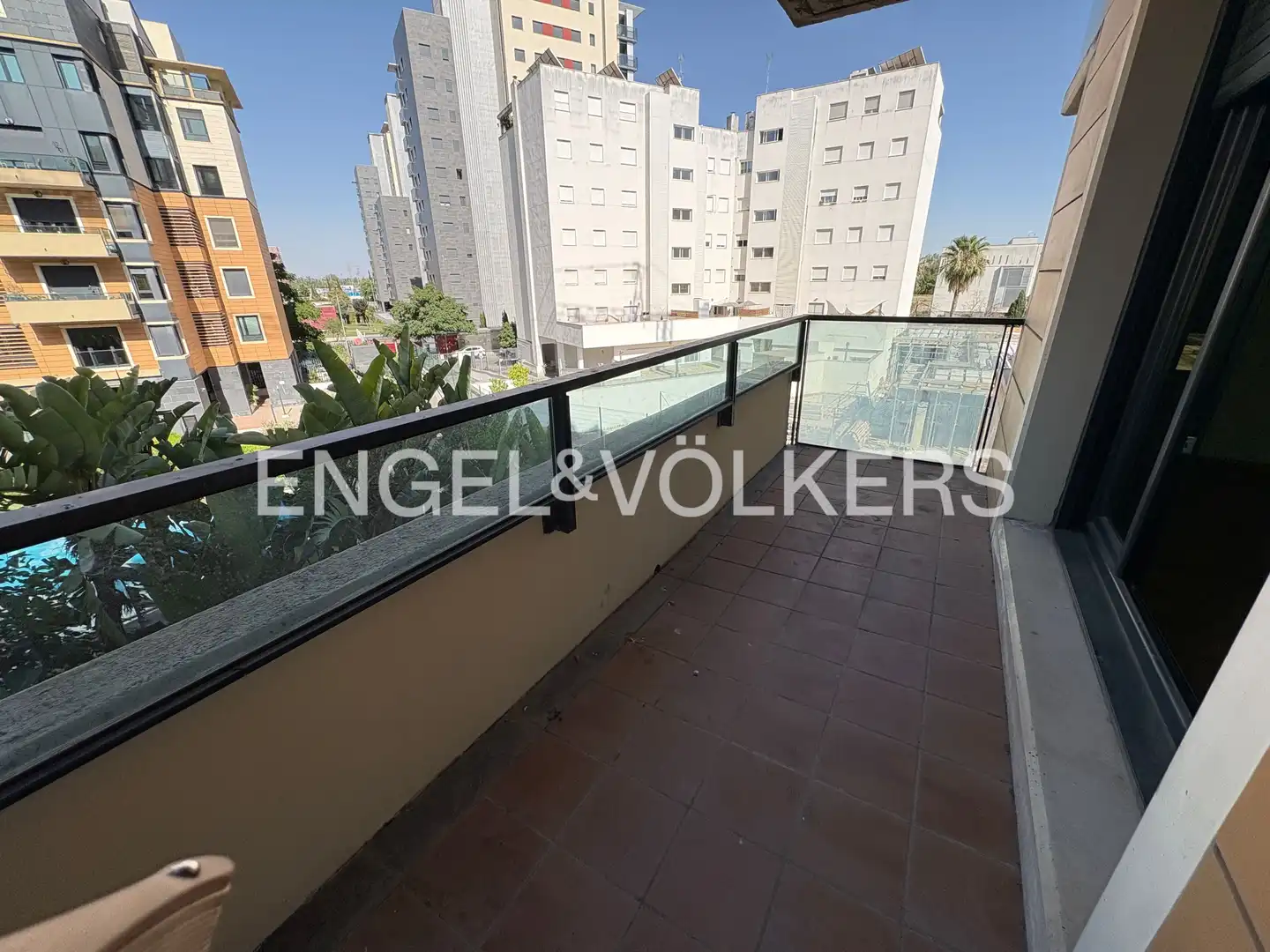 Balcony of Flat for rent in Sevilla  with Air Conditioner, Heating and Private garden