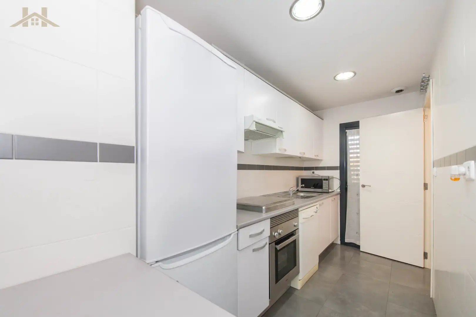 Kitchen of Flat for sale in Alcobendas  with Air Conditioner, Heating and Private garden
