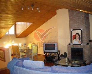 Living room of Single-family semi-detached for sale in Cuenca Capital  with Storage room