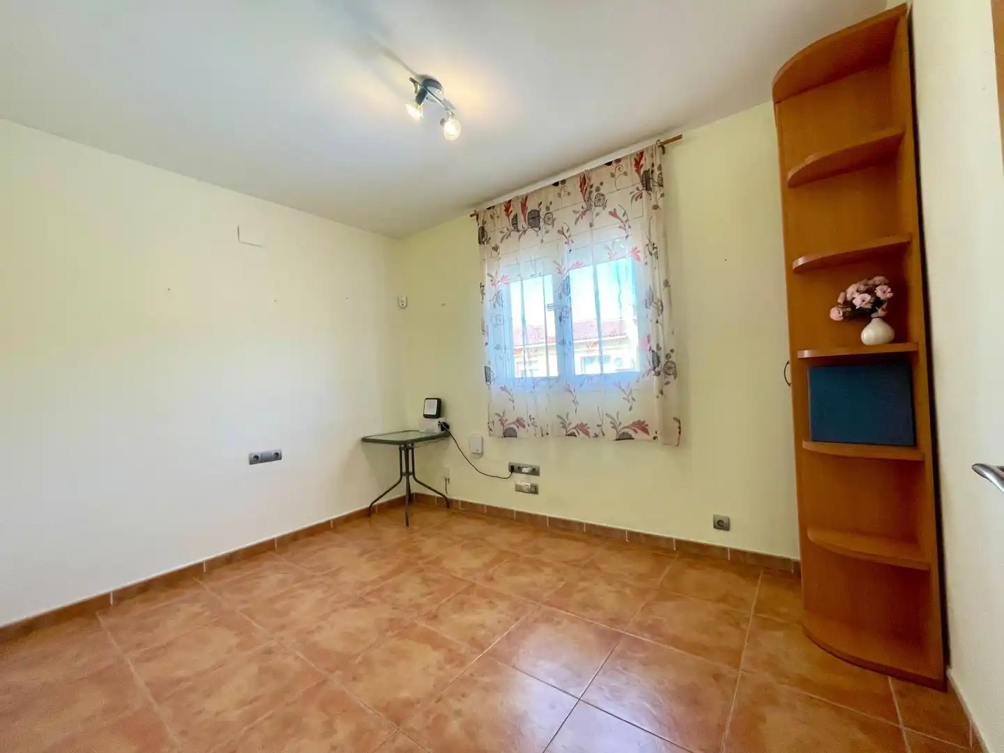 Dormitori de Casa o xalet en venda en El Vendrell amb Aire condicionat, Jardí privat i Terrassa