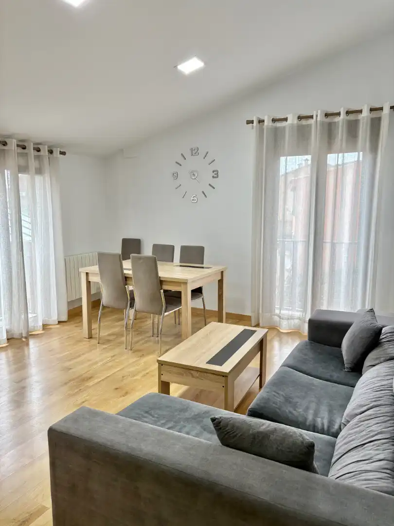 Wohnung zur Miete in Calle Eulogio González, Centro Ciudad