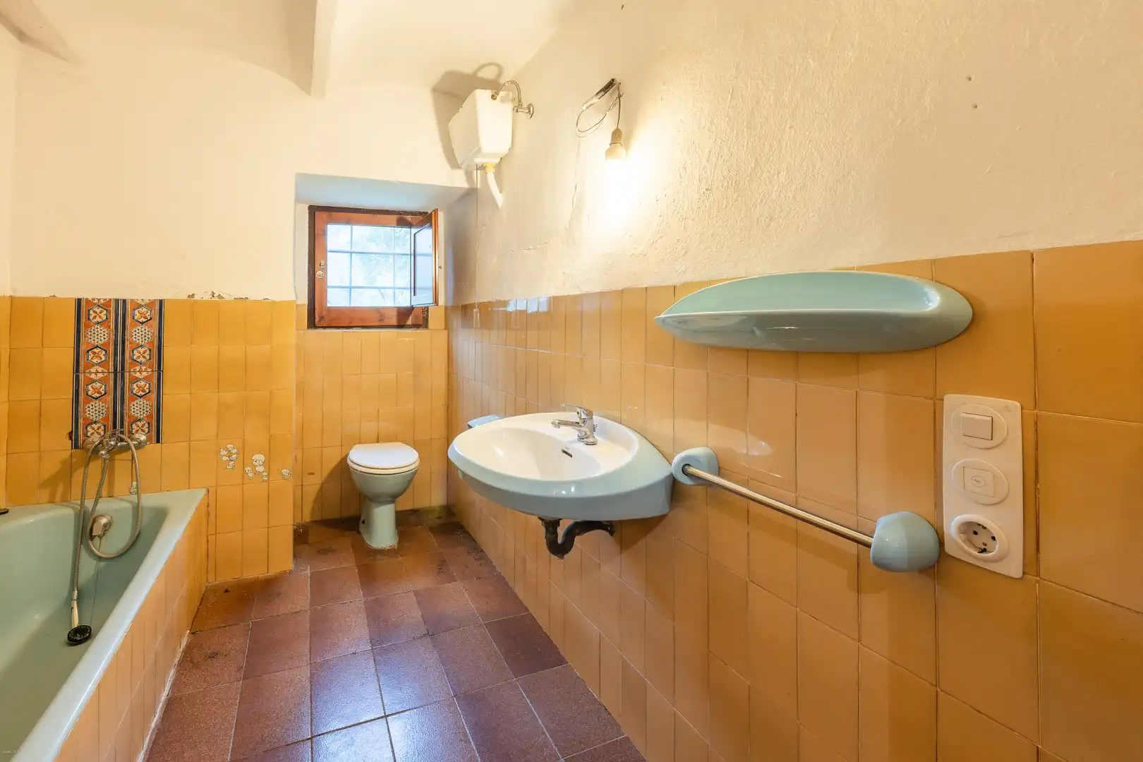 Country house zum Verkauf in Beuda