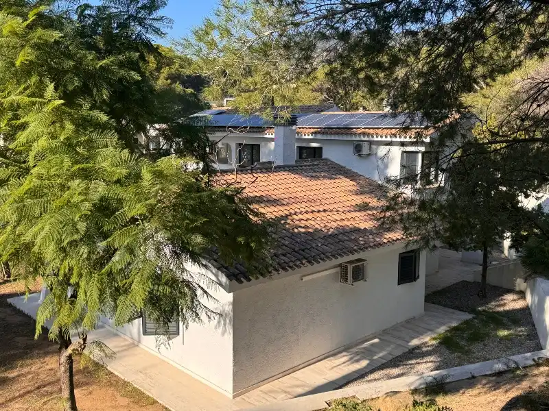 Vista exterior de Casa o xalet en venda en Cabrera de Mar amb Aire condicionat, Calefacció i Jardí privat
