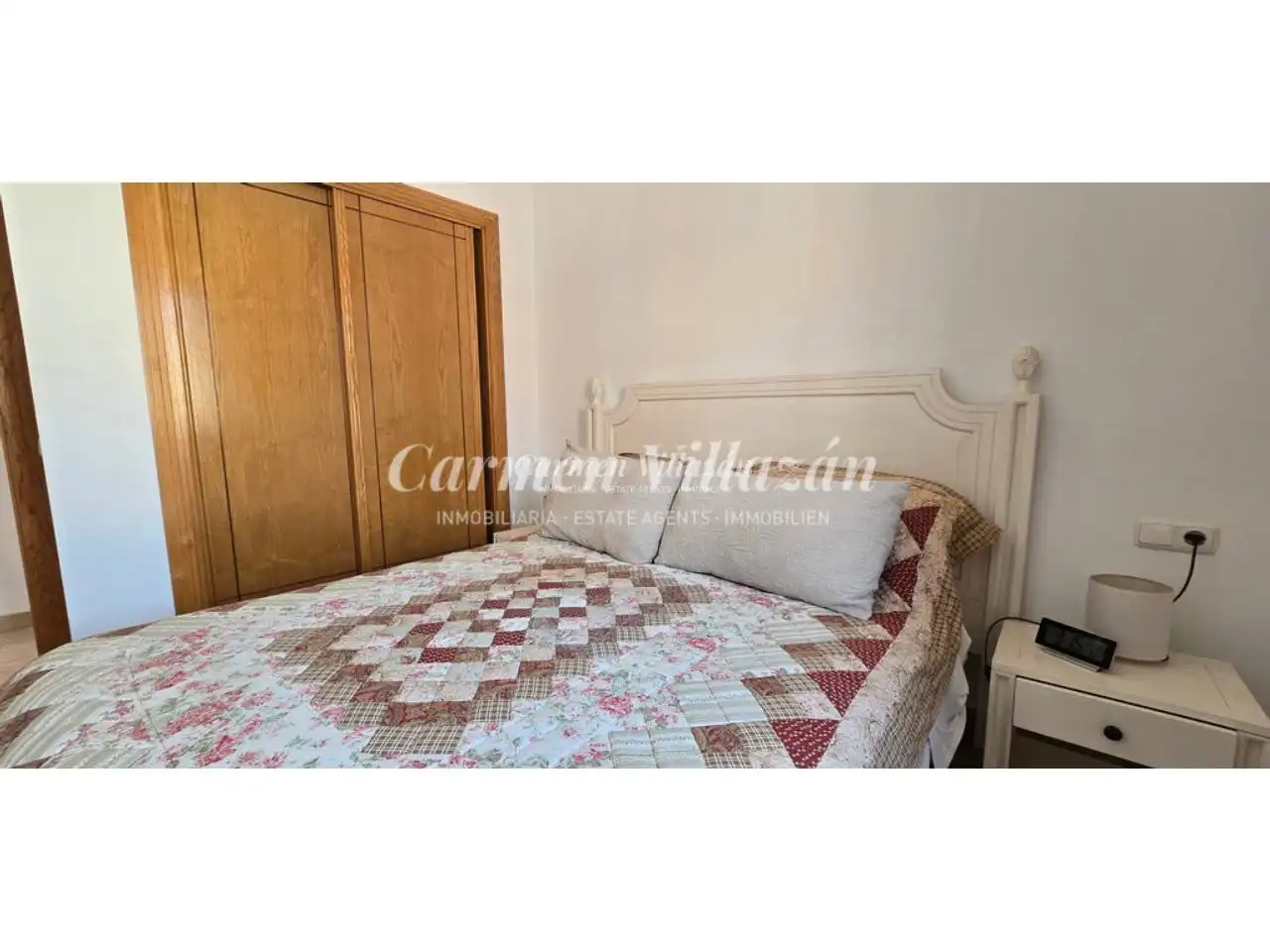 Habitación de Apartamento en venta en Antigua con Amueblado, Balcón y Piscina comunitaria