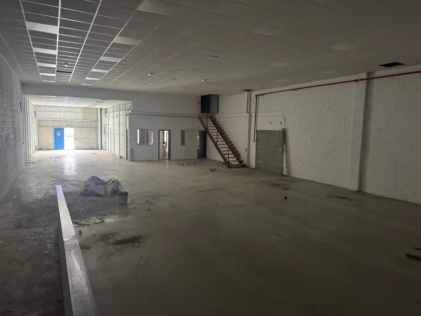 Industrial buildings for rent in Teo
