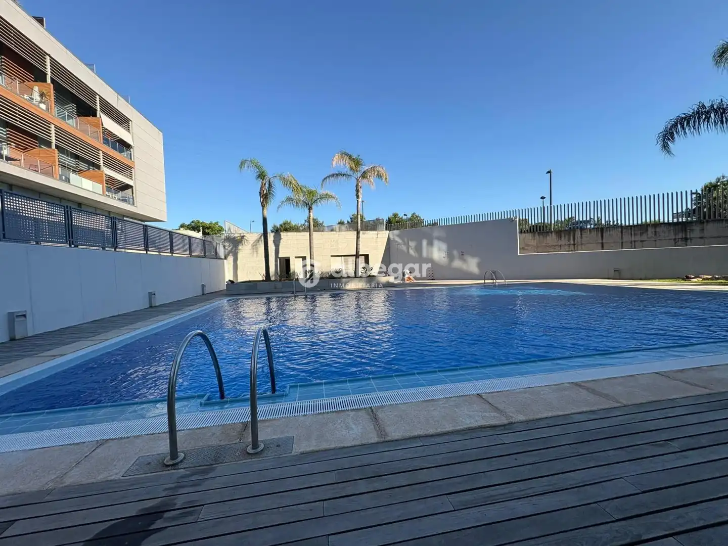 Schwimmbecken von Wohnung zur Miete in Valencia mit Klimaanlage, Terrasse und Schwimmbad