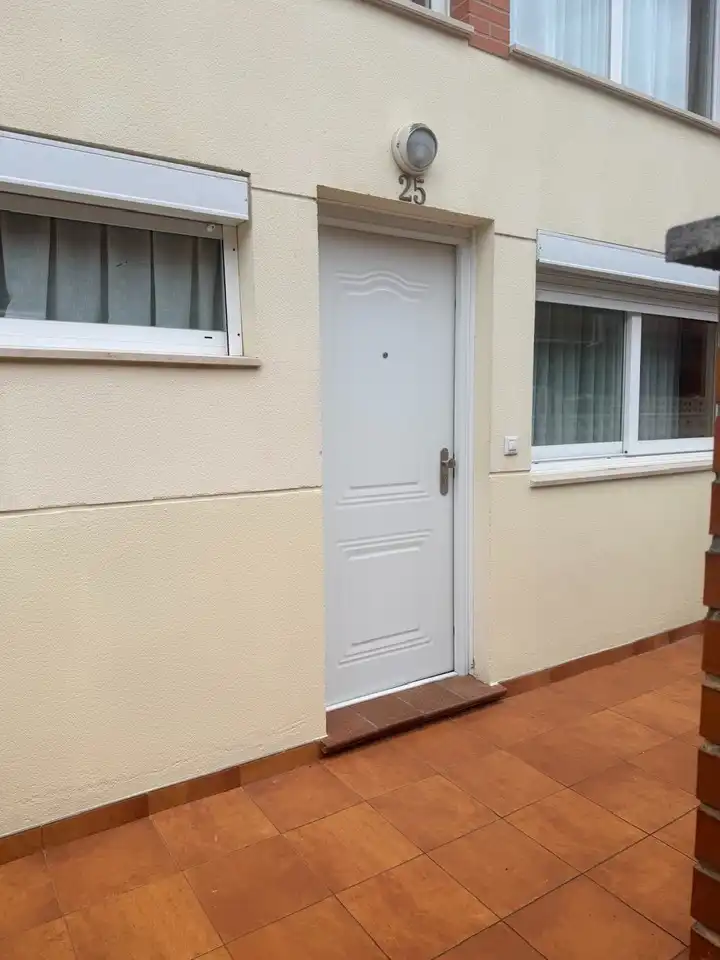 Casa adosada en venta en Torrelavega  con Calefacción, Parquet y Terraza