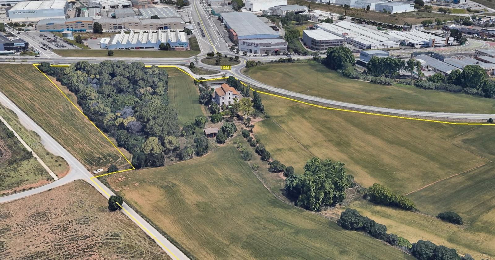 Country house for sale in Santa Perpètua de Mogoda  with Private garden