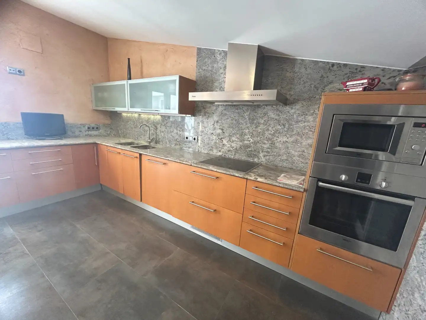 Cuina de Casa o xalet en venda en Castellgalí amb Aire condicionat, Calefacció i Jardí privat