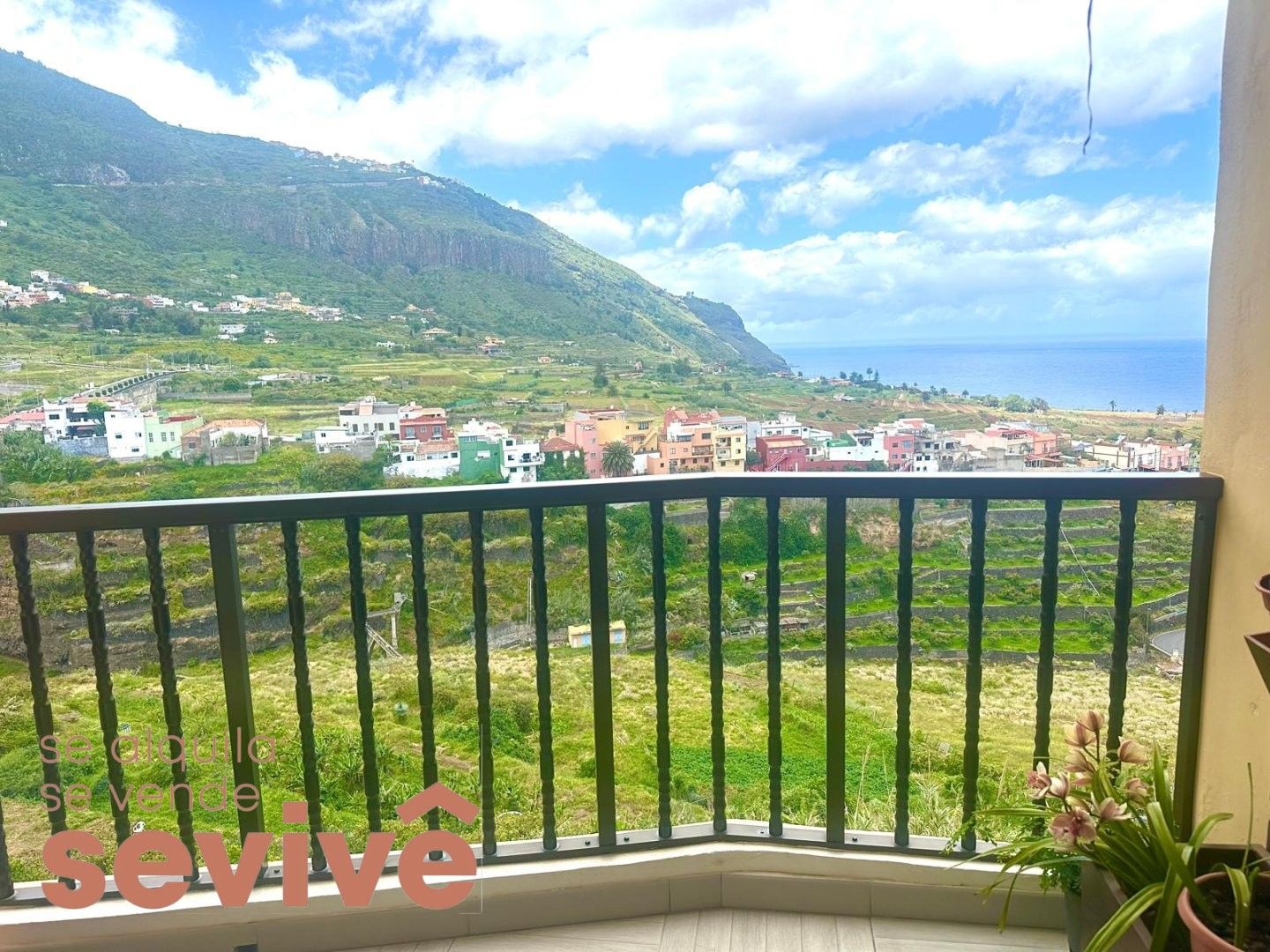 Exterior view of Flat for sale in Los Realejos  with Air Conditioner and Furnished