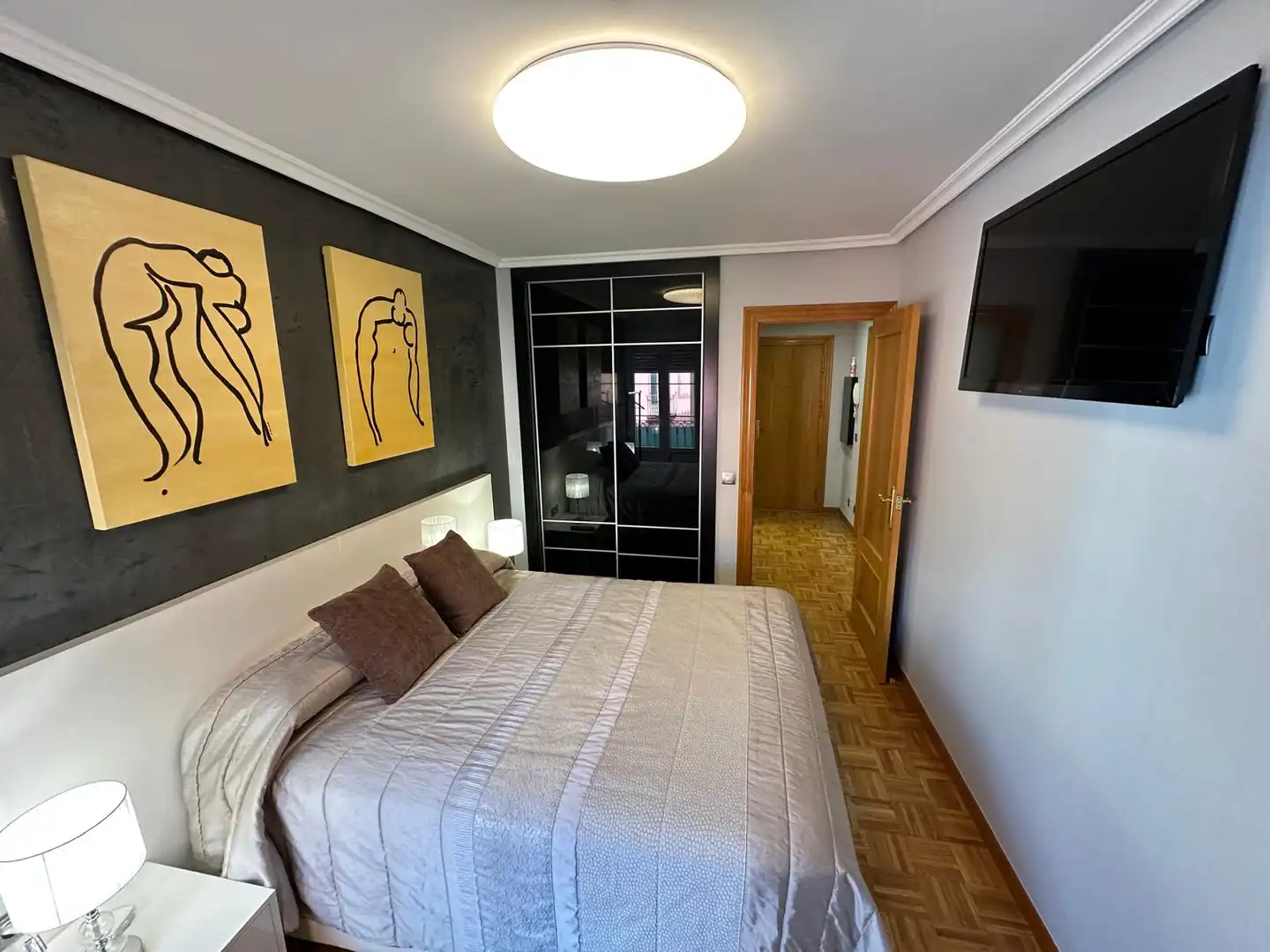 Habitación de Apartamento de alquiler en Burgos con Calefacción, Amueblado y Balcón