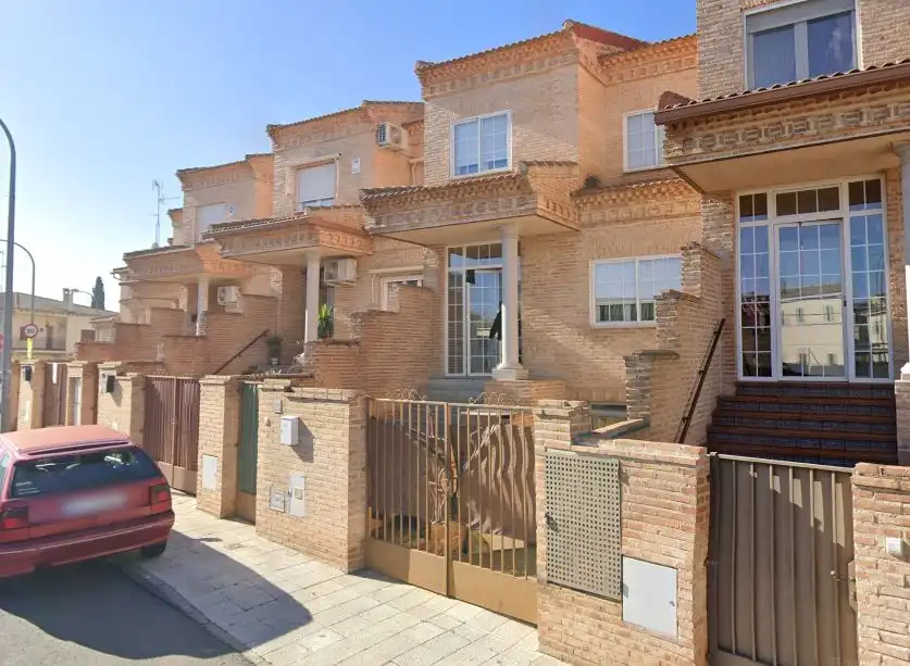 Casa en venta en CL. TOLEDO 21 Sin planta 00021, imagen 2