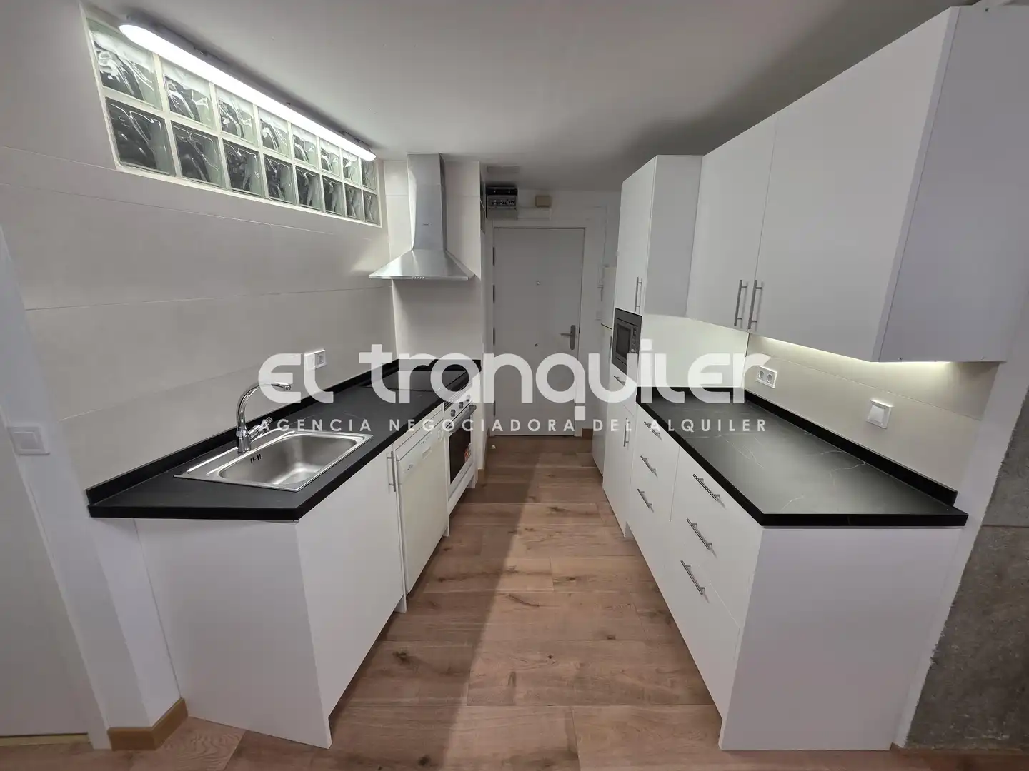 Küche von Wohnung zur Miete in Madrid mit Klimaanlage, Terrasse und Möbliert
