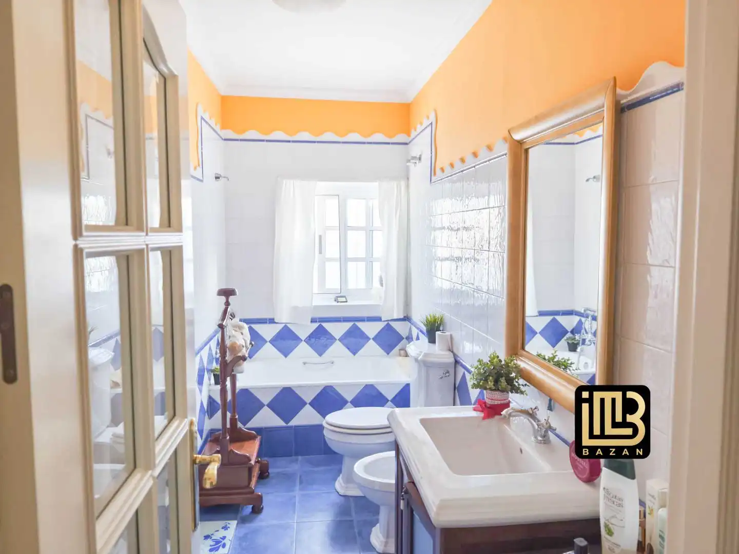 Badezimmer von Wohnung zum Verkauf in Málaga mit Klimaanlage, Heizung und Privatgarten