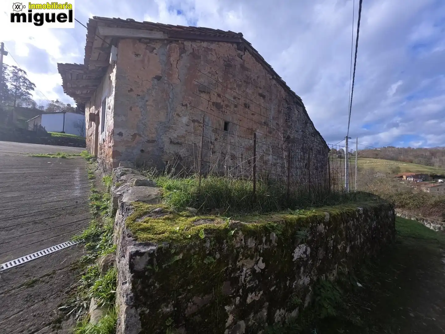 Vista exterior de Casa o chalet en venta en Herrerías con Jardín privado