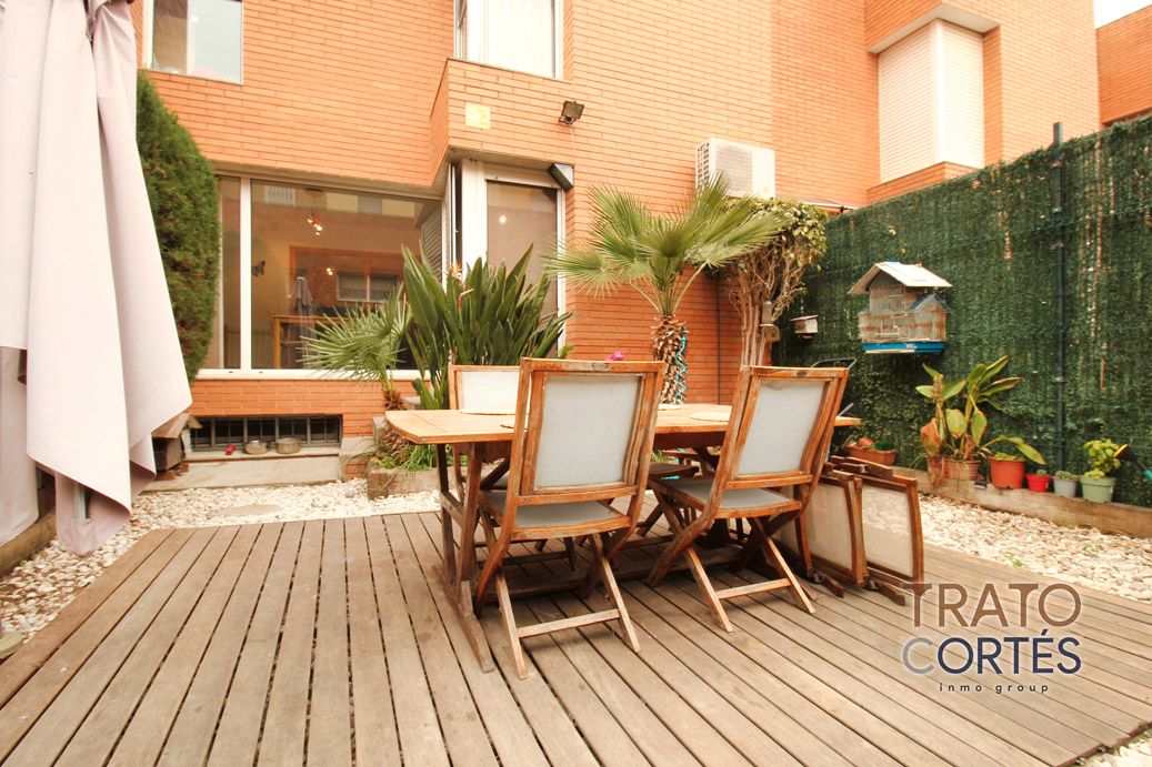 Terrace of Single-family semi-detached for sale in Viladecans  with Air Conditioner, Heating and Private garden