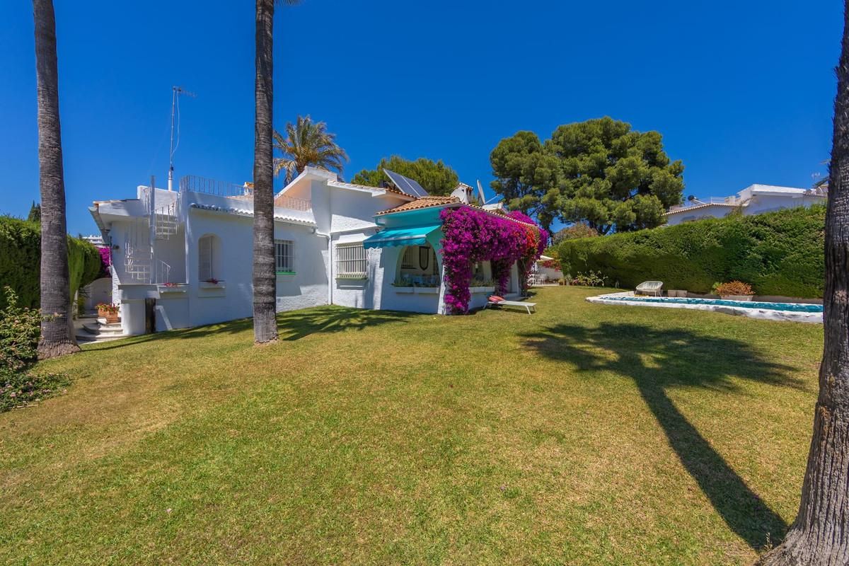 Garden of House or chalet for sale in Marbella  with Air Conditioner, Private garden and Terrace