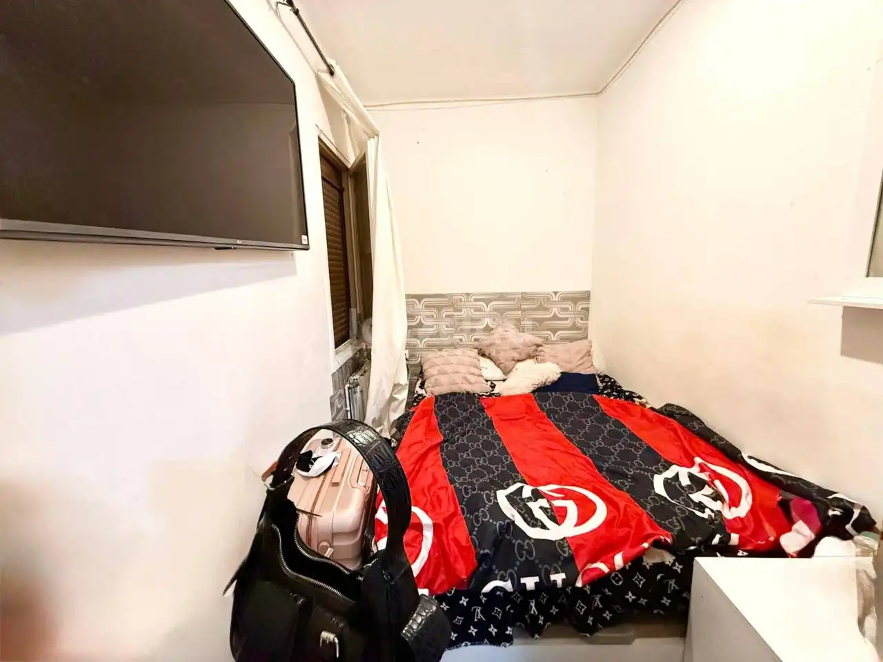 Bedroom of Flat for sale in Vic