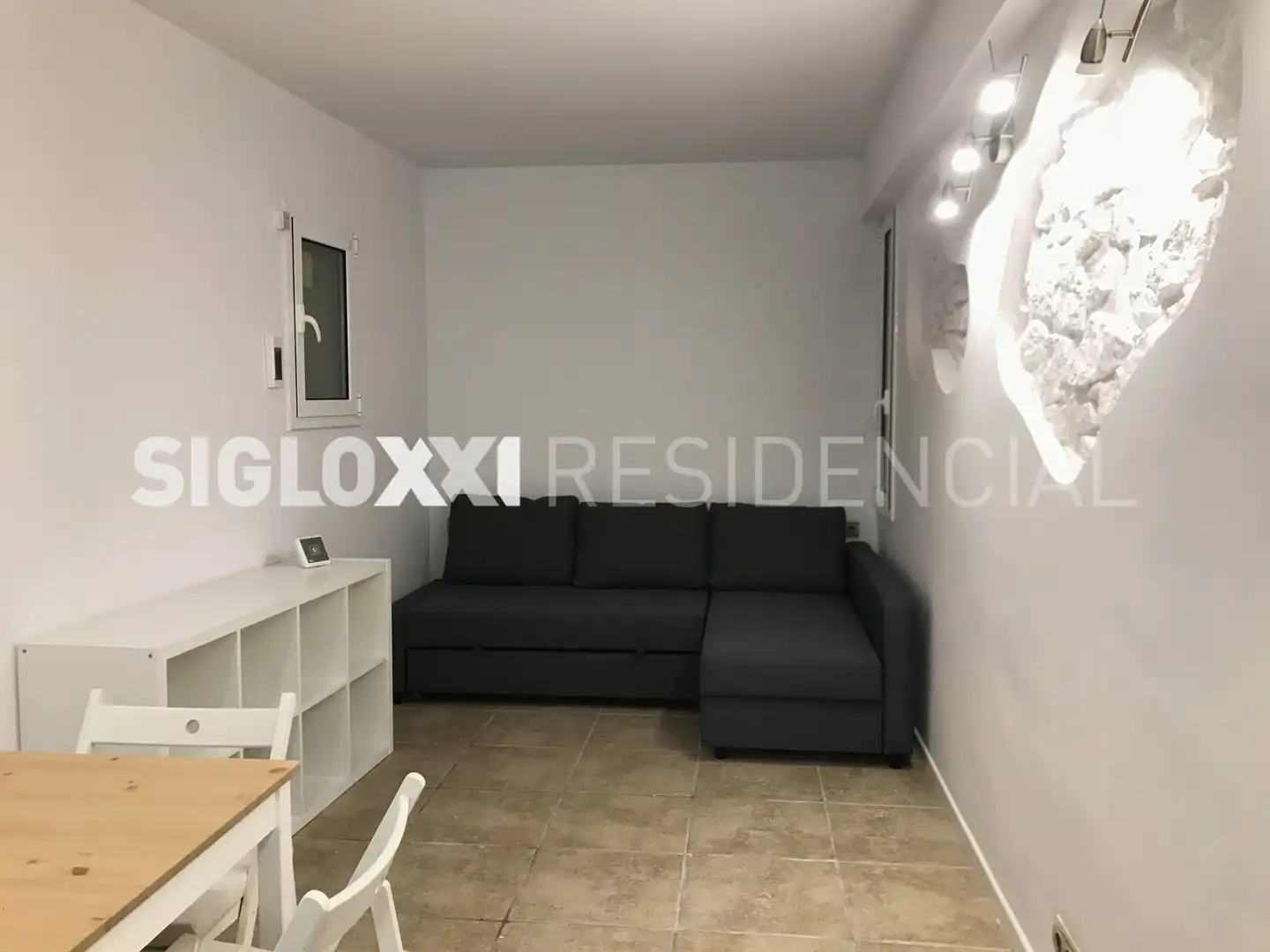 Living room of Commercial properties for sale in Barcelona  with Furnished