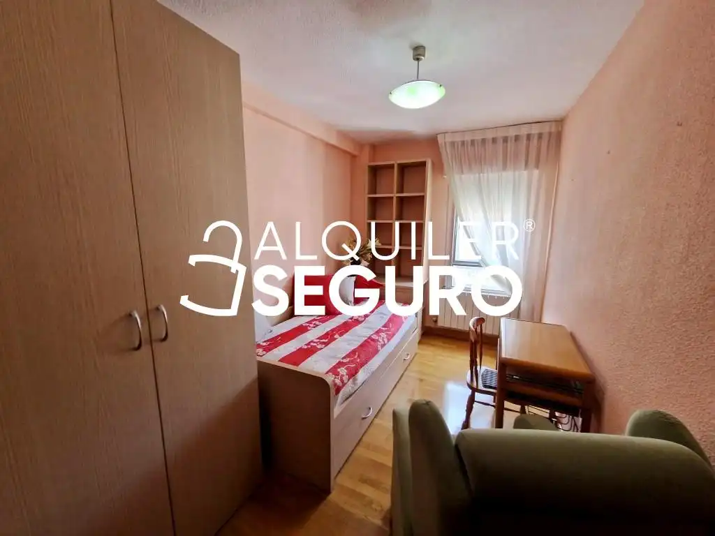 Habitación de Piso de alquiler en Fuenlabrada con Aire acondicionado, Calefacción y Terraza