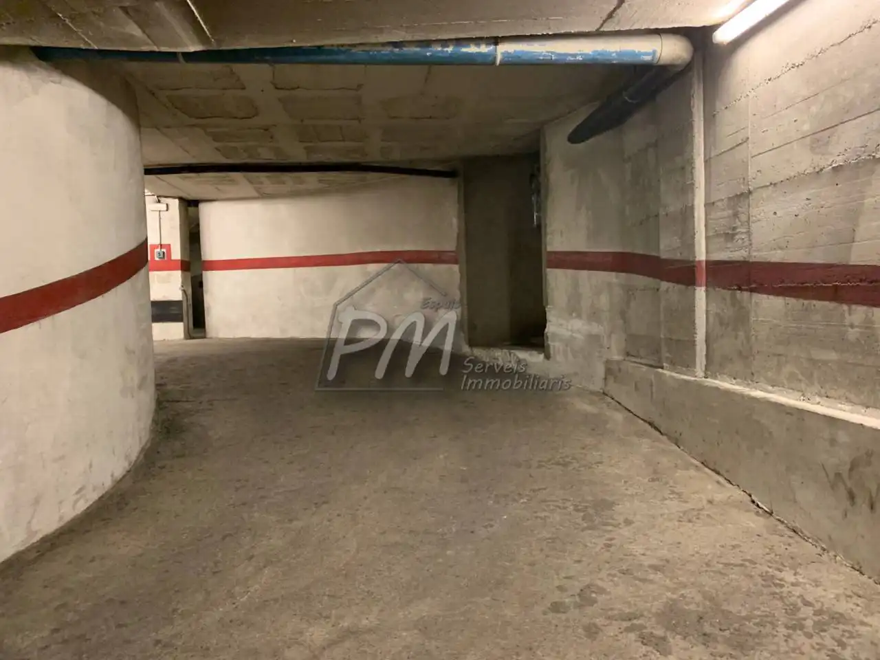 Aparcament amb ascensor en venda a Sant Narcís, imagen 4
