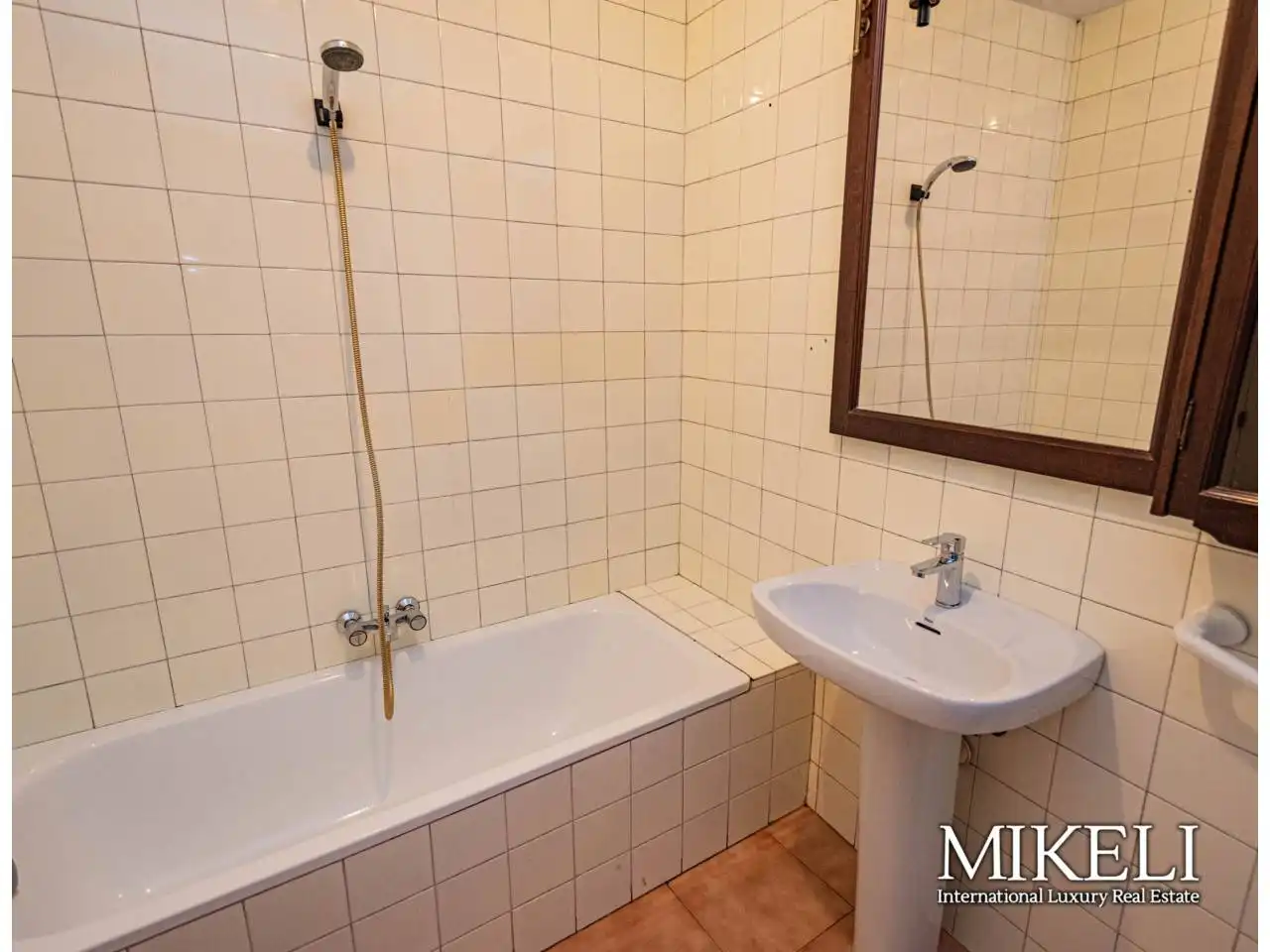 Baño de Apartamento en venta en Santander con Calefacción, Amueblado y Alarma