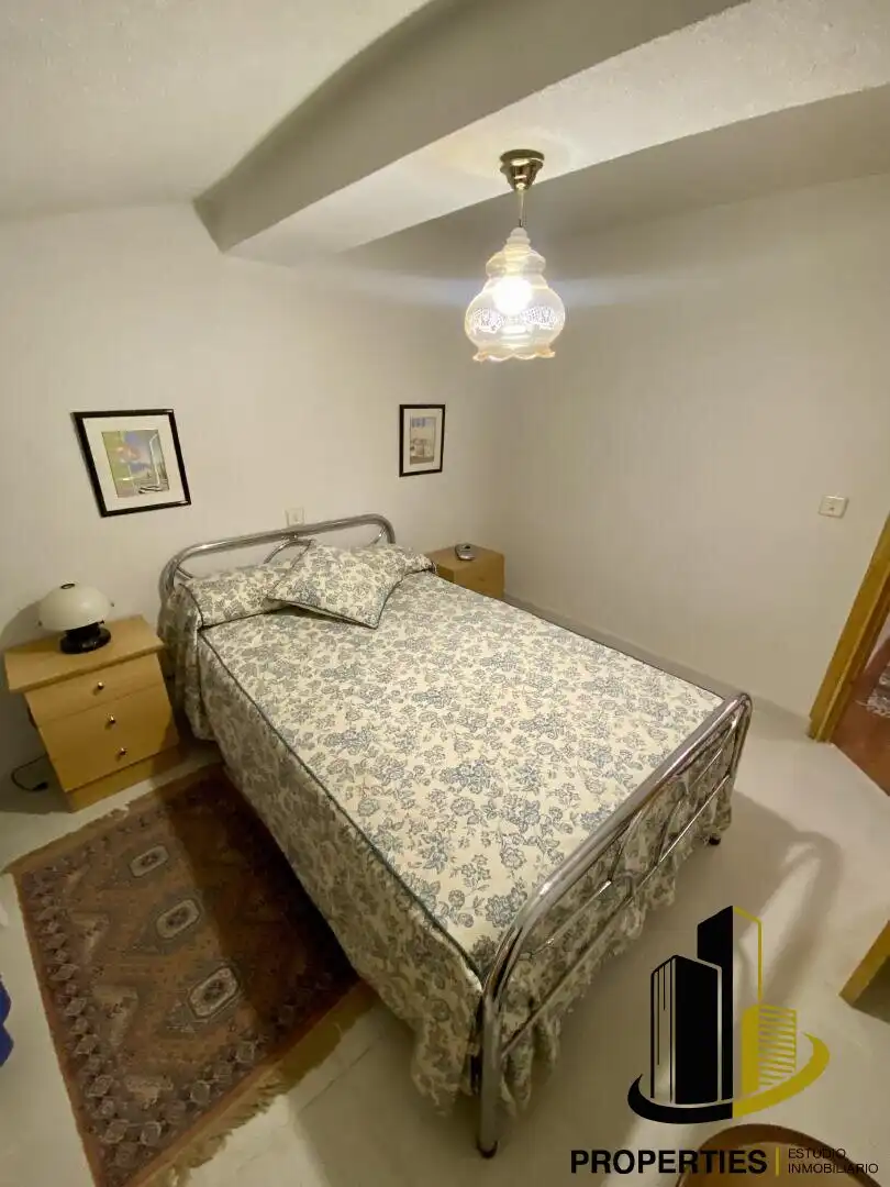 Bedroom of Houses for sale in La Tala