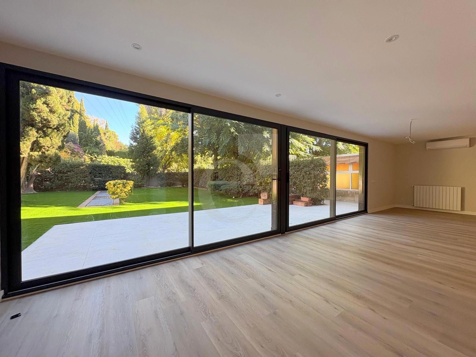 Garden of Flat to rent in Rocafort  with Air Conditioner, Heating and Private garden