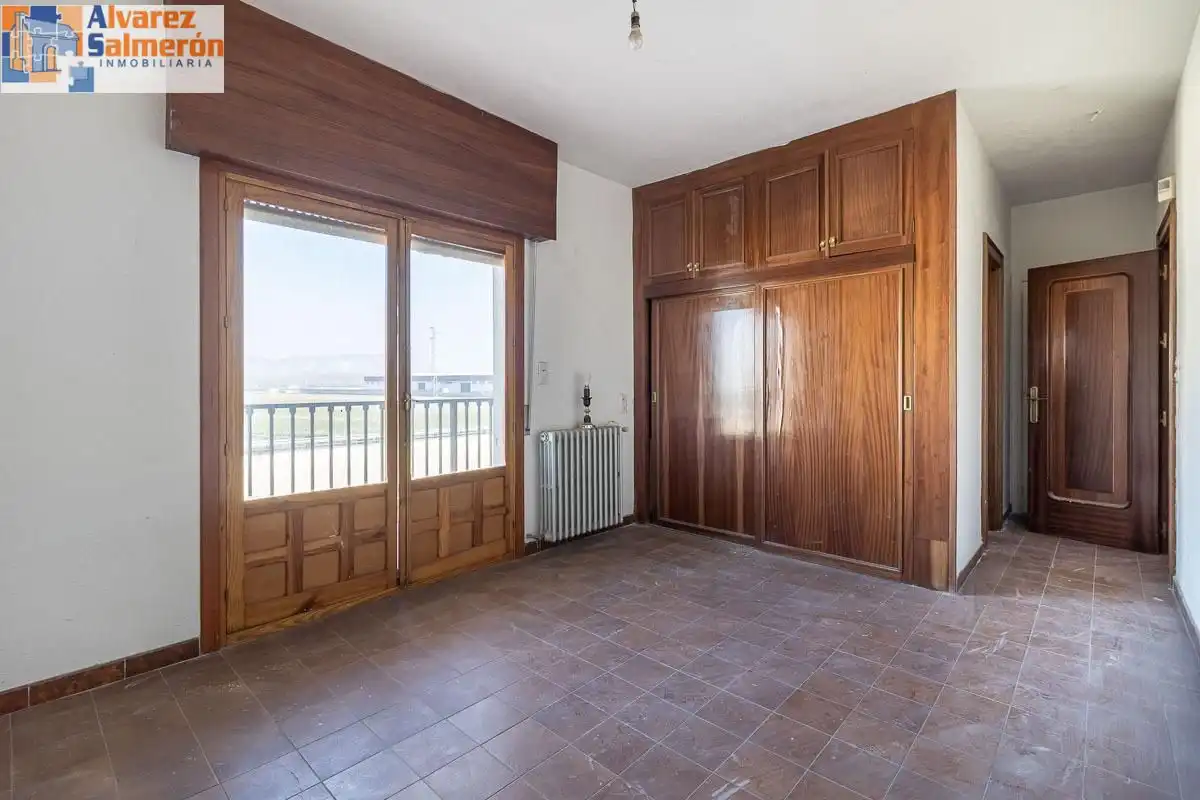 Casa rústica amb piscina en venda a Santa Fe, imagen 21