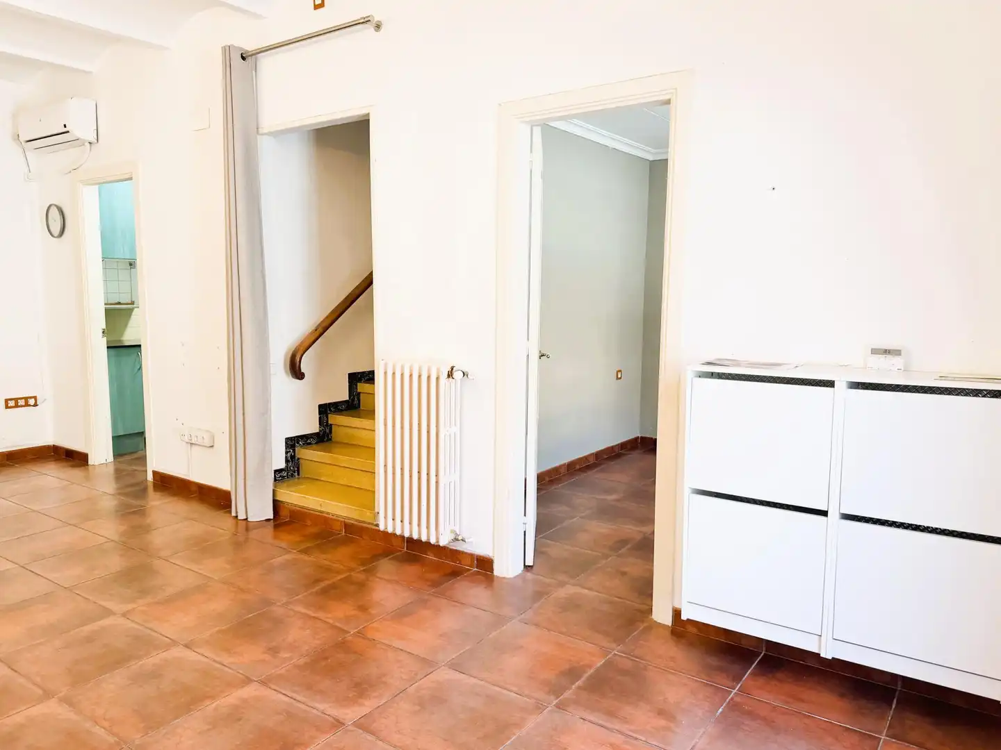 Casa adosada en venta en Guardiola de Berguedà con Calefacción, Terraza y Horno