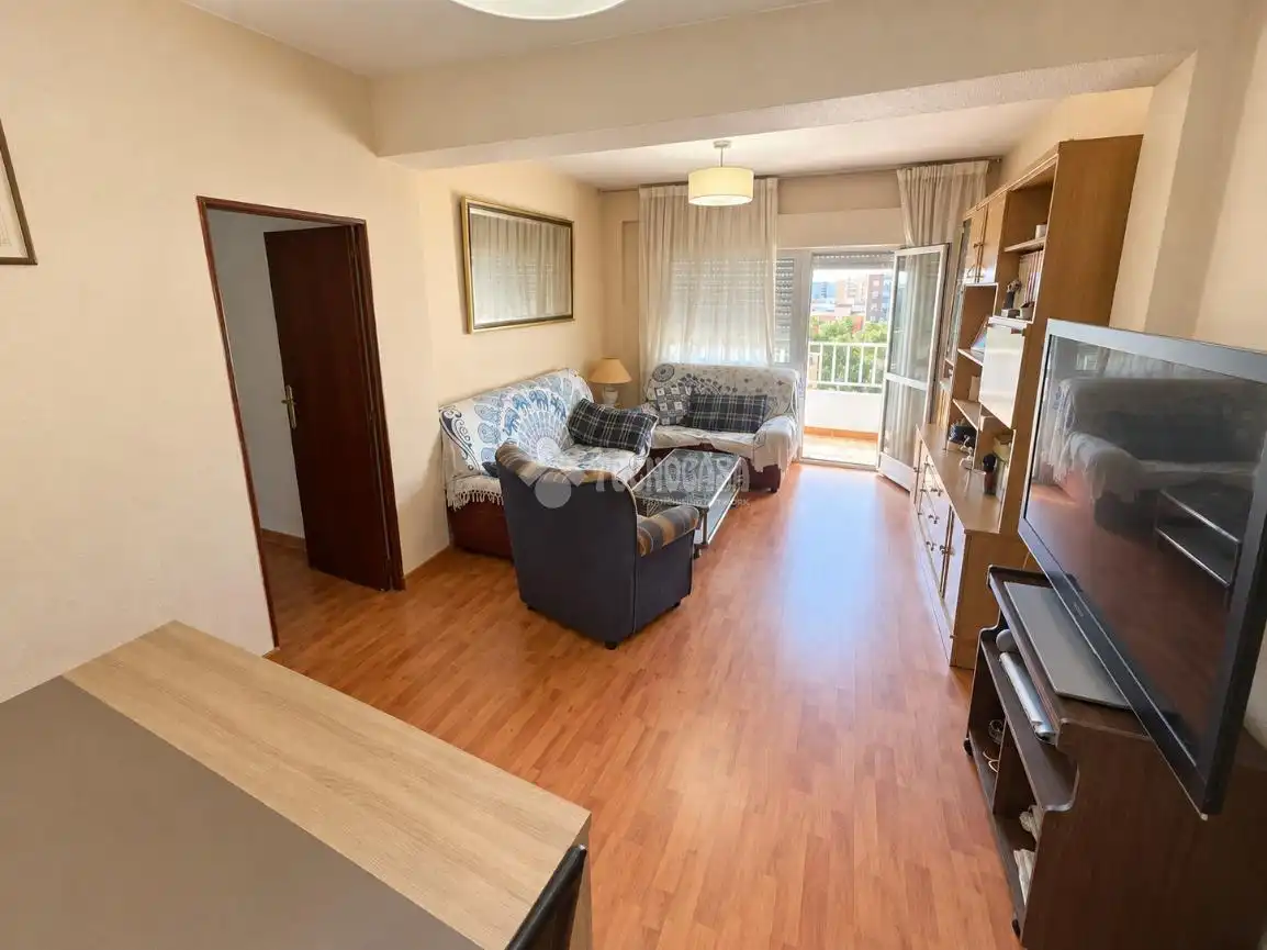 Piso con ascensor en venta en Zarzaquemada, imagen 2