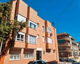 Vista exterior de Estudi en venda en  Madrid Capital amb Aire condicionat