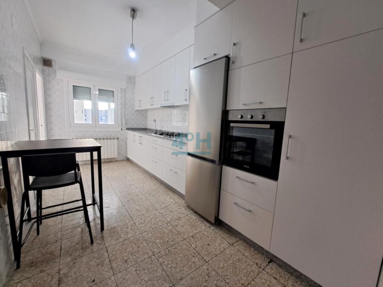 Kitchen of Flat to rent in Ourense Capital   with Heating and Balcony