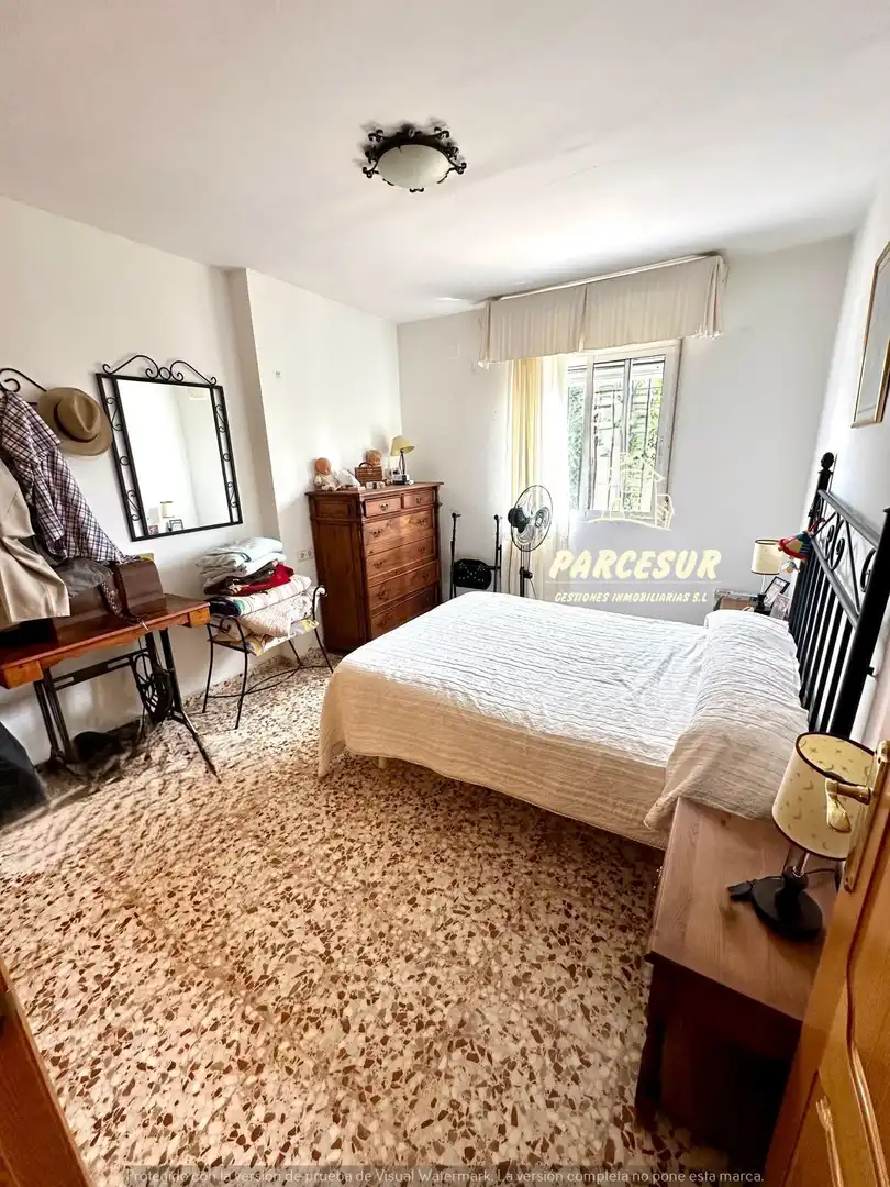 Dormitori de Casa o xalet en venda en Córdoba amb Aire condicionat, Calefacció i Jardí privat