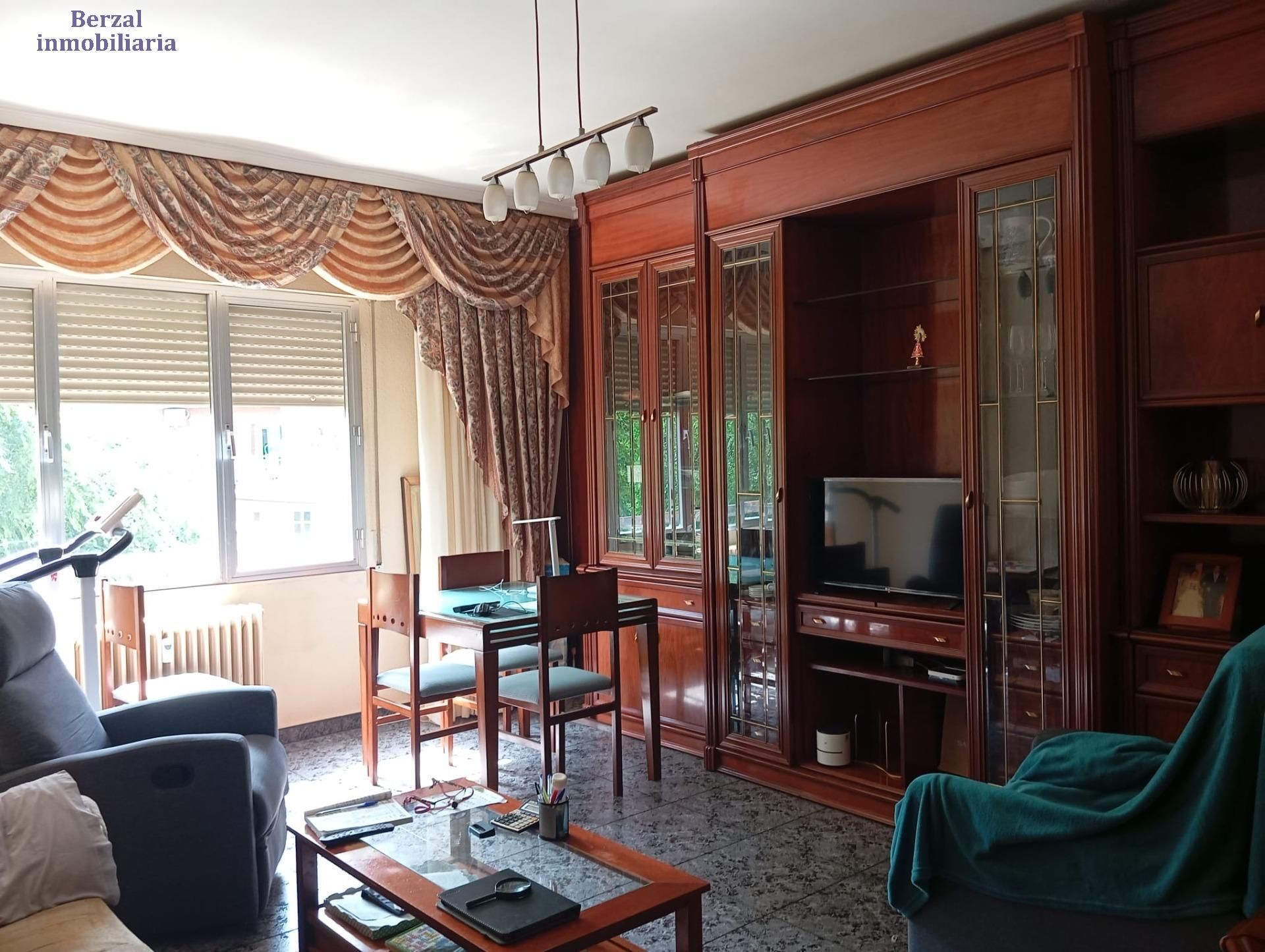 Living room of Flat for sale in  Logroño  with Heating, Terrace and Balcony