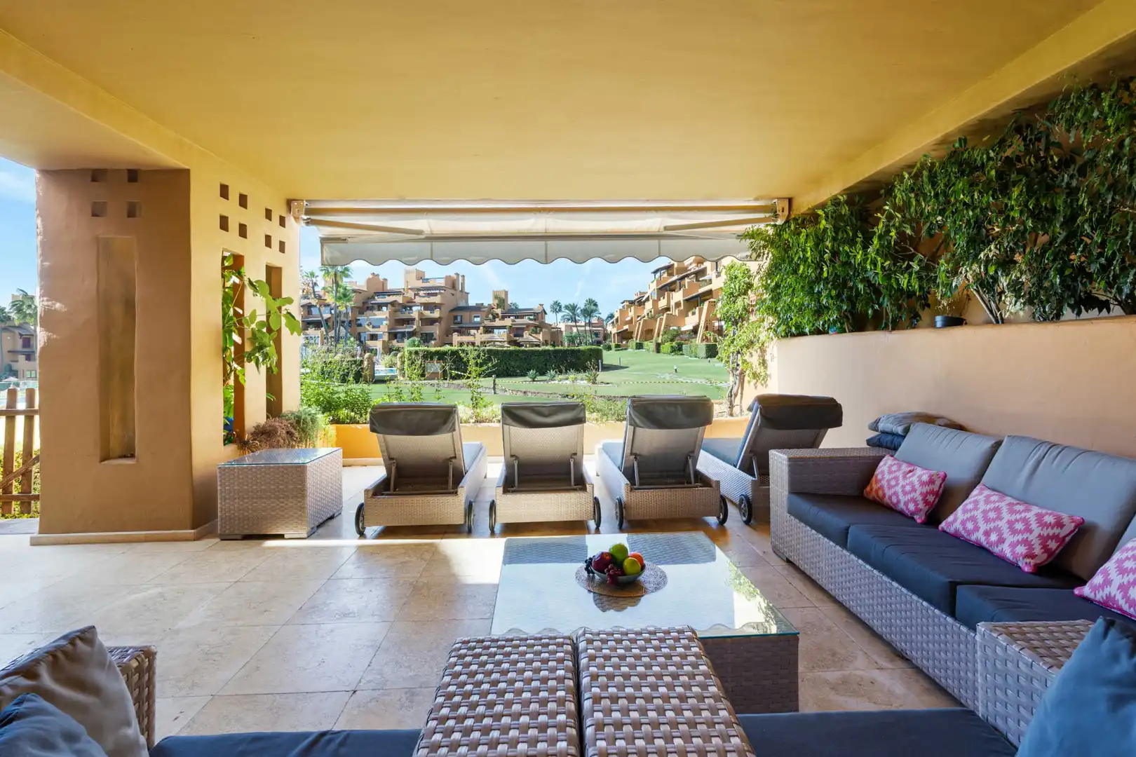 Terraza de Planta baja en venta en Estepona con Aire acondicionado, Terraza y Piscina