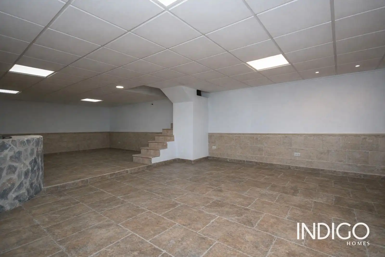 Casa adosada en venda en Alicante / Alacant amb Aire condicionat, Jardí privat i Piscina