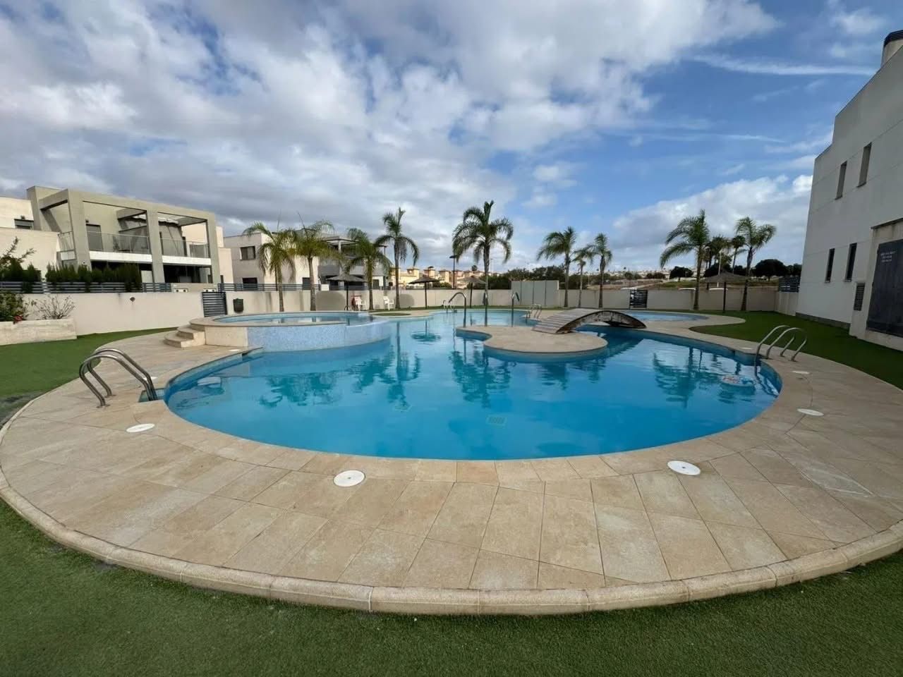 Swimming pool of Flat for sale in Torrevieja  with Air Conditioner, Heating and Swimming Pool