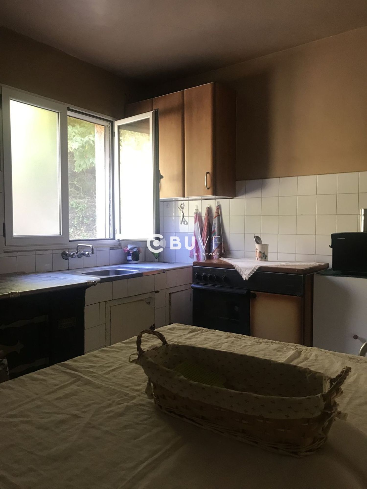 Kitchen of House or chalet for sale in O Barco de Valdeorras    with Heating and Furnished