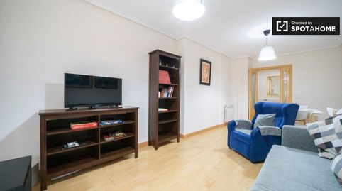 Foto 5 de Piso de alquiler en Orcasitas, Madrid Capital