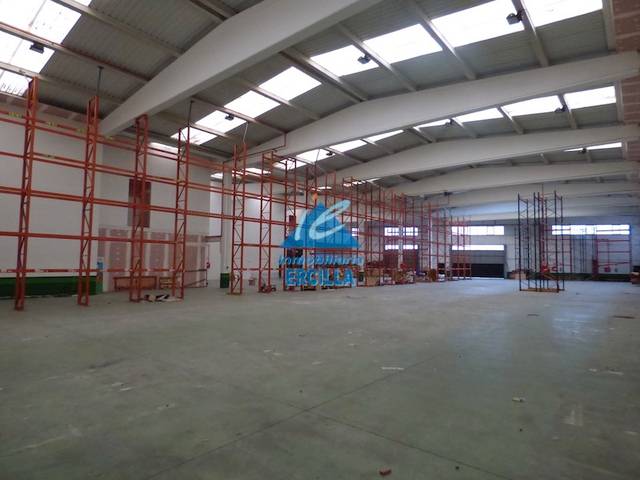 Nave industrial en Alquiler en Barrio San Antonio Elguezabal en Amorebieta-Etxano