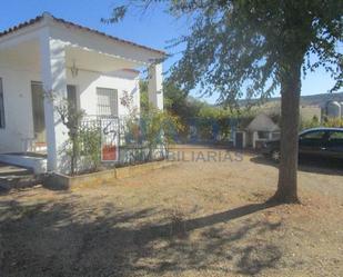 Vista exterior de Finca rústica en venda en Almuradiel amb Piscina