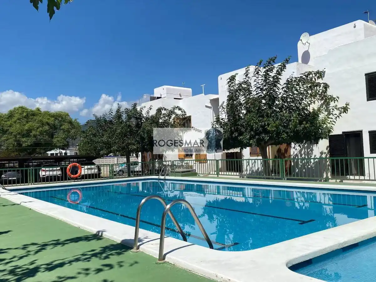 Maison mitoyenne avec terrasse à vendre à Carrer Doctor Fleming