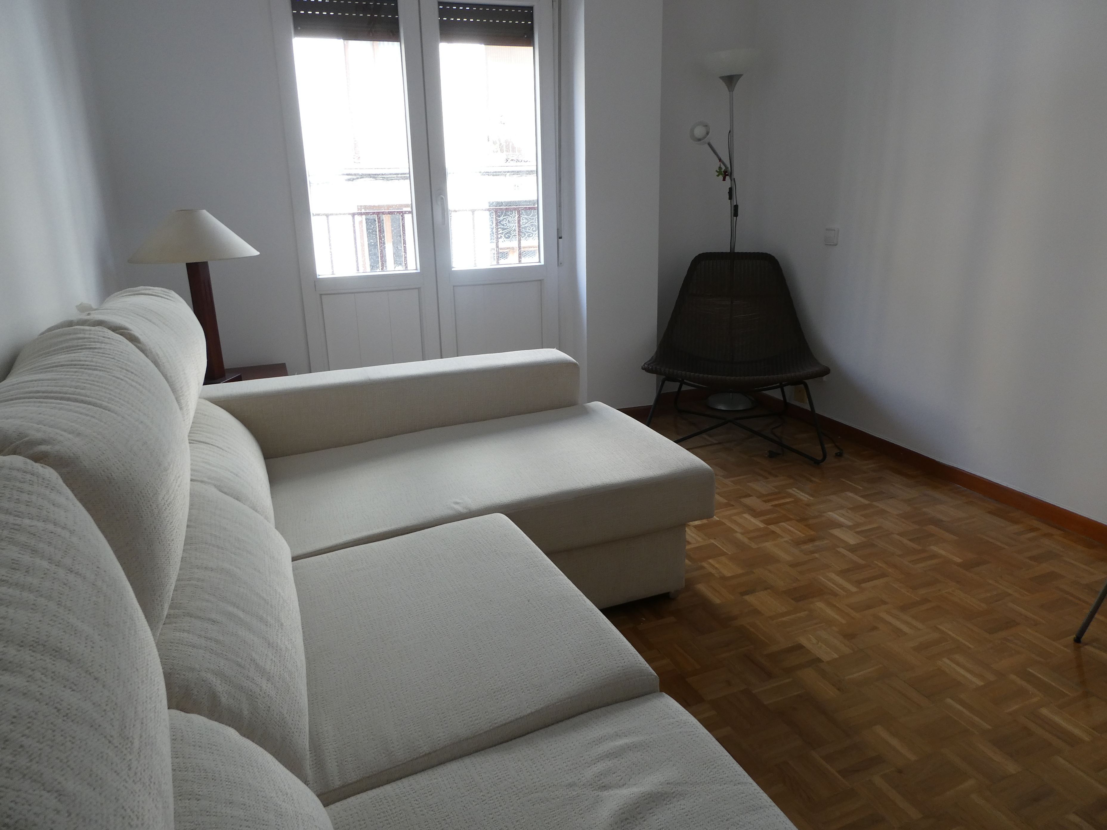 Sala d'estar de Pis de lloguer en  Madrid Capital amb Aire condicionat, Calefacció i Parquet