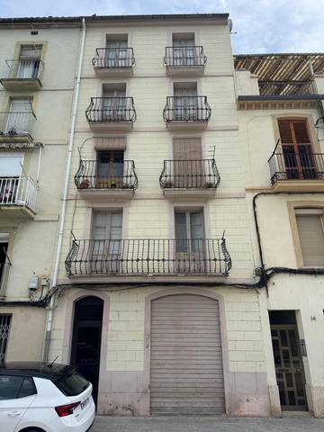 Edificio en Venta en Àngel Guimerà, 15 en Súria