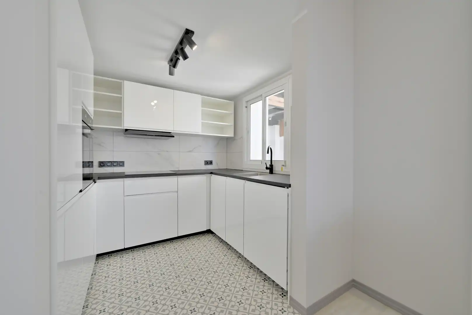 Apartament amb piscina en venda a Calahonda, imagen 5