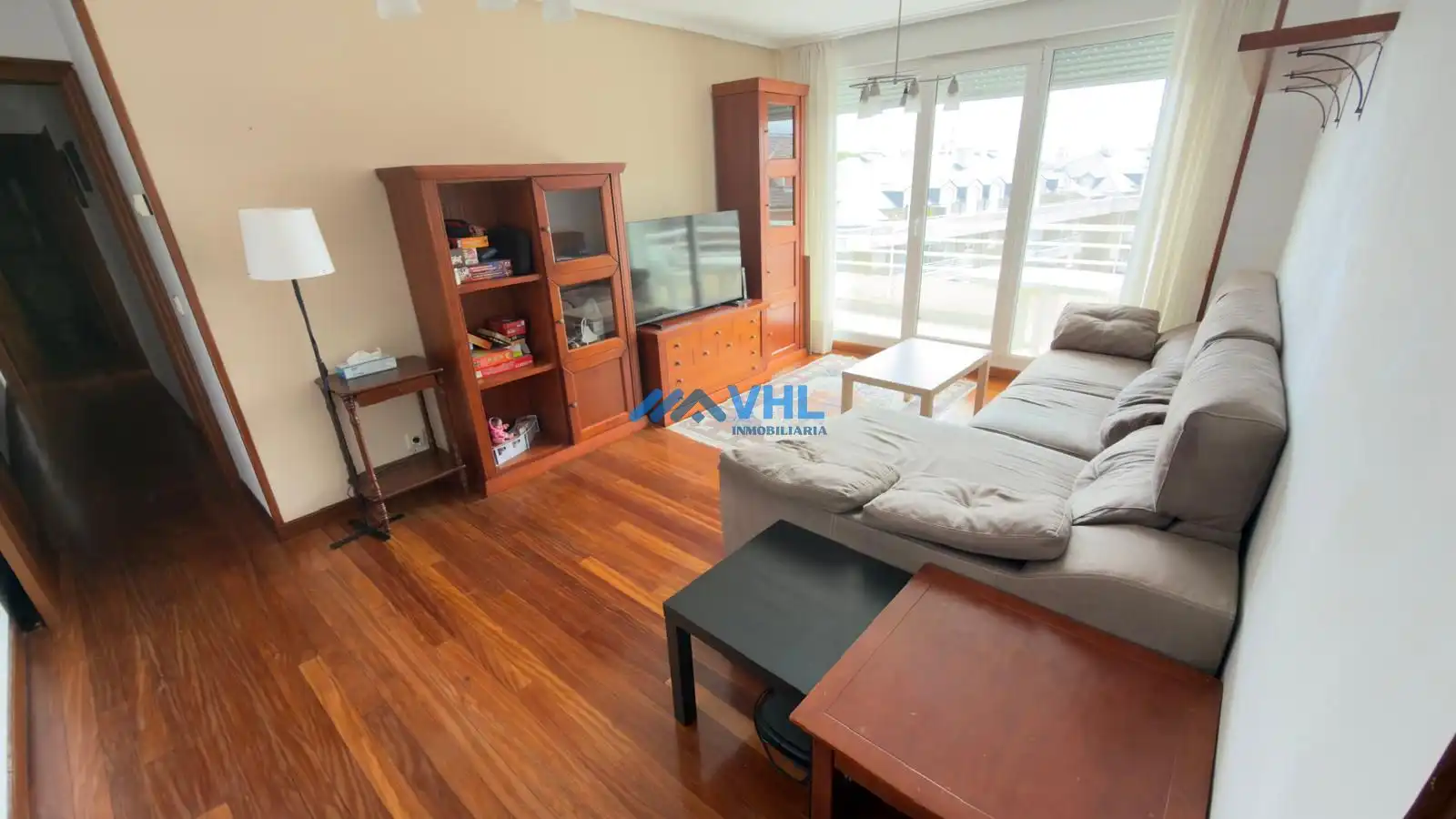Sala de estar de Piso de alquiler en Castro-Urdiales con Calefacción, Terraza y Amueblado