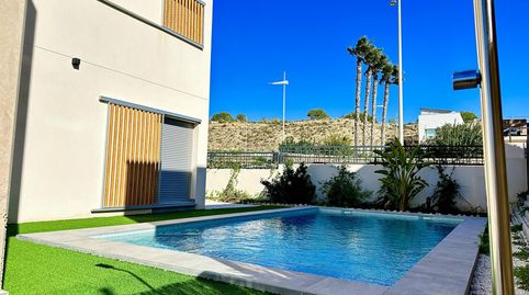 VILLA DE DISEñO MODERNO CON VISTAS AL GOLF Villa de diseño en uno de los lugares más exclusivos de la Costa Blanca. Con unas espec, imatge 2